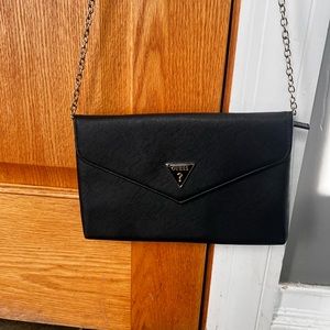 Guess Crossbody bag w/gold chain